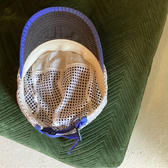 Vintage Patagonia Duckbill Med. Running Hat White/Blue duck bill - Picture 6 of 10